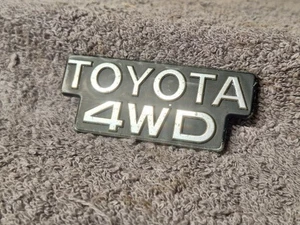 84-88 Toyota Pickup Truck 4WD Emblem Badge B - Bild 1 von 7