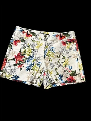 Pantalón corto para mujer White House Black Market The 5" talla 8 blanco estampado floral 32x5" Foto 1 de 4