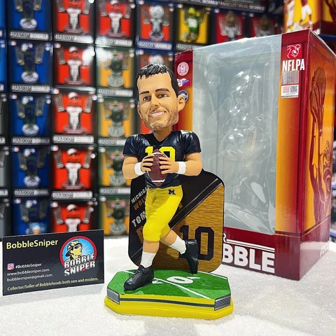 TOM BRADY Michigan Wolverines Football Big Blue “Name & Number” NCAA Bobblehead Cover