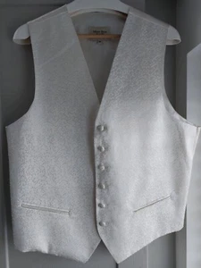 Moss Bros Size XL Ivory Waistcoat Swirl Pattern Wedding Smart Event Races - Picture 1 of 14