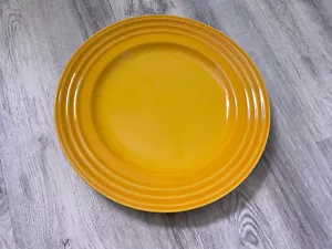 Le Creuset Dijon Yellow Retired Color 12” Dinner Plate Discontinued EUC - Picture 1 of 2