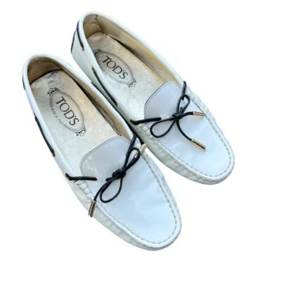 Zapatos de conducción TODS Gommino charol blancos talla 7 Foto 1 de 4