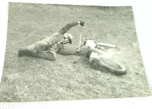 1960s VTG Original Action Photo Motorcycle & Rider Take Spill accident crash - Picture 1 of 4