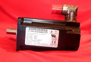 AKM42G-ASCNR-02 KOLLMORGEN DANAHER 3Ø PM SERVO MOTOR  - Bild 1 von 4