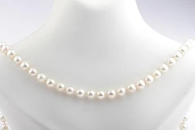 Bead Chain Barockperlen With 585 White Gold Clasp Length 67cm - Image 1 of 4