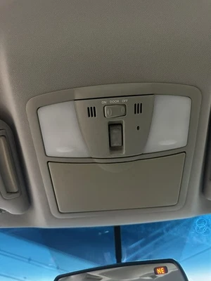 Used Front Upper Center Console fits: 2012 Nissan Maxima roof w/o navigation sys Foto 1 de 4