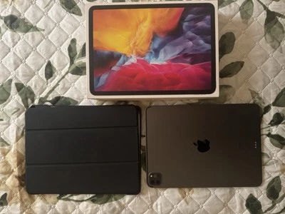 Apple iPad Pro 2nd Gen (A2228) 128 GB Gris 11'' (PO204063) - Imagen 1 de 3