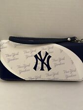 New York Yankees Curve Zip Organizer Ladies Wallet