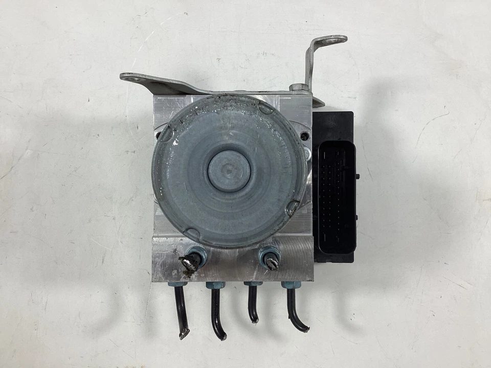 Bomba de freno antibloqueo BMW 328I XDRIVE ABS 2009-2016 676855002; 6860214 OEM. Foto 1 de 4