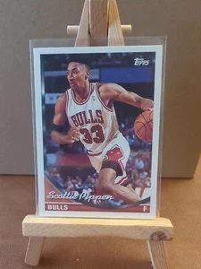 1993-94 Topps Scottie Pippen #92 - Picture 1 of 1