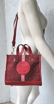 Mini Bolso Bandolera Coach C8417 Dempsey Tote 22 Signature Jacquard Rojo DEFECTUOSO Foto 1 de 4