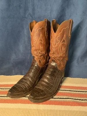 Lucchese N9585 Men's Barrel Brown Ultra Belly Caiman Tail Boots. 9 D. Snip Toe - Photo 1/4