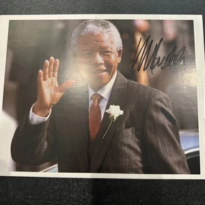 Nelson Mandela Signed Color 8 X 10 - Picture 1 of 3