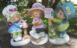 3 set LITTLE GIRL S figurines 'numbered' collectibles Garden Book Phone 3.5" - Imagen 1 de 5