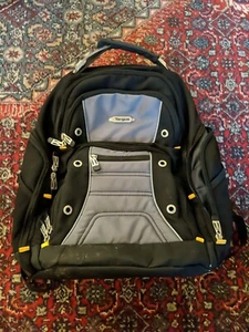 Targus Backpack - Picture 1 of 4