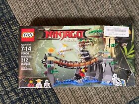 LEGO 70608 The Ninjago Movie: Master Falls New Factory Sealed Damaged box