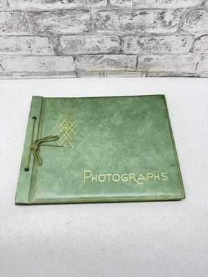 已使用老式绿色家庭图画书   — 第 1/4 张图片