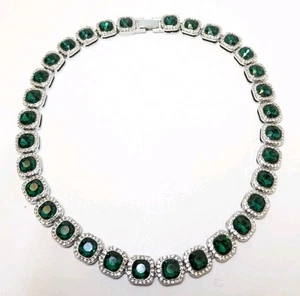 NEW 18" STUNNING GOOD QUALITY SILVER TONE EMERALD GREEN & DIAMANTE NECKLACE - Picture 1 of 7