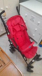 Passeggino Chicco London Rosso – Leggero e Compatto - Foto 1 di 3