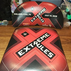 WWE Extreme Rules 2019 Philadelphi PA Folding Chair Cushions, Great 4 Autographs - Picture 1 of 7