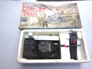 Vintage Radio Control Tank Radio Shack Tandy w/Original Box 1984 Vintage Toy AF - Picture 1 of 9