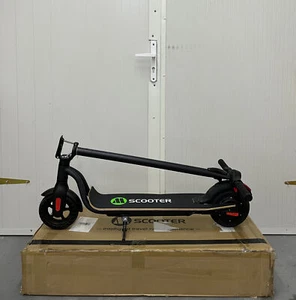 S10 ADULT ELECTRIC SCOOTER LONG RANGE 25KM/H FAST-SPEED URBAN E-SCOOTER - USED - Picture 1 of 12