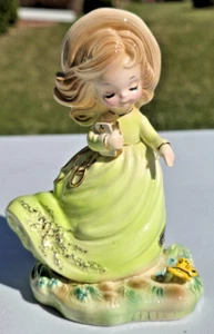 Figura De Colección Josef Originals Love Is Forever Girl, Vestido Verde, Mariposa, Biblia - Imagen 1 de 15