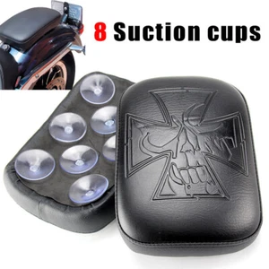 Almohadilla trasera de pasajero asiento 8 ventosas para Harley Sportster 883 Cruiser - Imagen 1 de 11