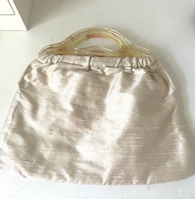 Bolso Shantung de seda beige con asas Lucite vintage Foto 1 de 4