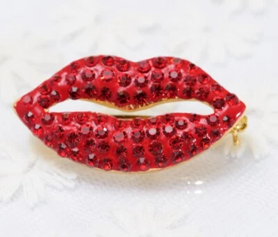 Butler & Wilson Iconic Red Lips Brooch Pin - Boxed - Austrian Crystals Jewellery - Image 1 of 4