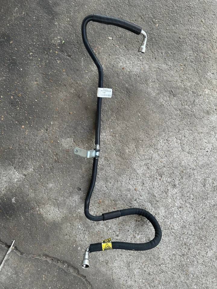 Chevy Camaro SS Fuel Line 2010 2011 2012 2013 2014 2015 - Imagem 1 de 3