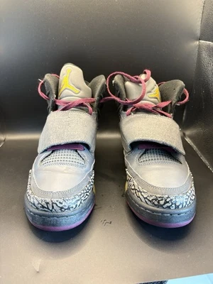 Jordan Son of Mars Bordeaux 2012 Size 7 Men’s – Black / Burgundy / Teal - Image 1 of 4