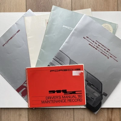 Paquete de folletos de ventas Porsche 944, 911, 928 y registro de mantenimiento 911 Foto 1 de 4