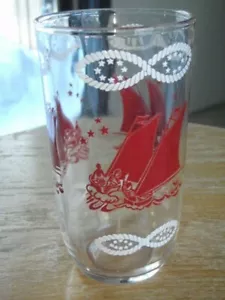 VINTAGE MCM MID CENTURY MOD. GLASS TUMBLER SAILBOATS 1950'S RETRO WATER MILK USA - Picture 1 of 10