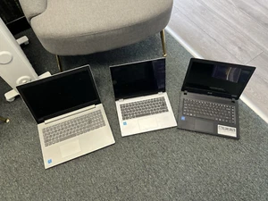 Joblot of 3 Laptops. Sold For Spares. Faulty, Junk, No Refunds No Returns - Photo 1/12