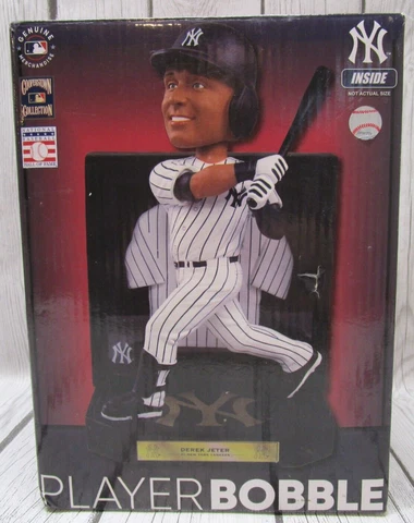 FOCO Derek Jeter Bobblehead 2020 Framed Jersey HOF New York Yankees NEW Cover