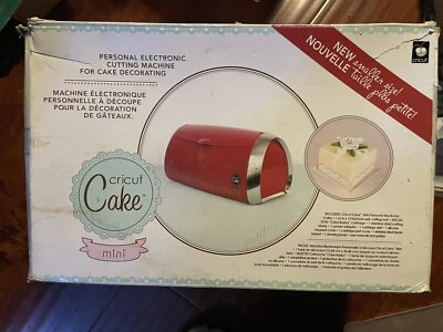 Red CRICUT CAKE MINI Electronic Cutting Machine Cake Decorator CCM001 - Image 1 of 4
