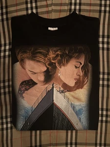 Camiseta De Colección 1998 Titanic Película Promo Hombres Grande Negra James Cameron Película DiCaprio - Imagen 1 de 10