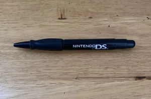 Nintendo DS Original einziehbarer schwarzer Stylus Stift mit Gummigriff Rarität - Bild 1 von 3