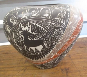 Native American Sally Garcia Laguna Pueblo Pottery Hand Etched - Picture 1 of 10