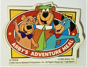 De colección 1993 Hanna Barbera Yogi Bear Arby's Adventure Meals Pinback Botón - Imagen 1 de 5