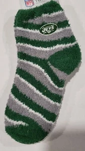 NFL New York Jets Fuzzy Soft Socks, New (Candy Cane) - Picture 1 of 1