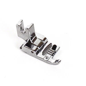 PIEDINO CORDONCINO per Macchina Macchine Singer Silvercrest Necchi Toyota - Foto 1 di 1