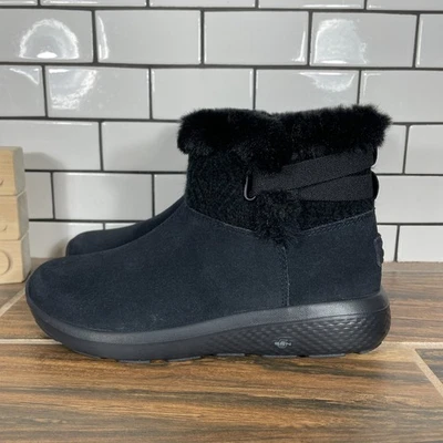 SKECHERS On The Go City 2 Cozy Vibe Womens 6.5 Shoes Black Suede Faux Fur Boot - Image 1 of 4