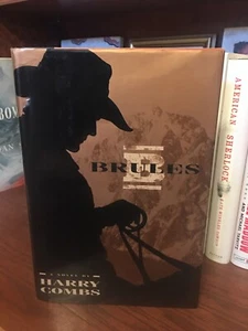 Brules   Harry Combs.  1st HC Ptg.  Delacorte 1994. Near Fine Unread - Foto 1 di 7