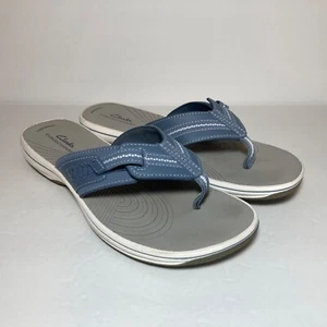 Sandalia Clarks para mujer Cloudstepper Brinkley Jazz 9M azul sintético cómodo abatible - Imagen 1 de 12
