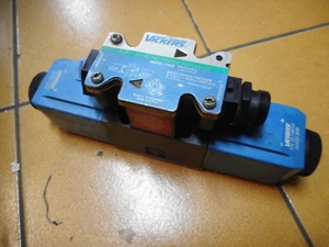 VICKERS DIRECTIONAL CONTROL VALVE -- 24VDC Coils -- DG4V-3S-6C-M-FPA5WL-D1-H5-C0 - Picture 1 of 6