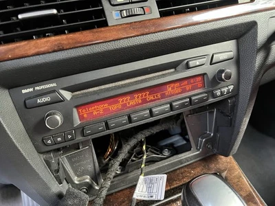 2007 2008 2009 2010 BMW E90 E91 E92 M3 328i 330i 325i 335i 335d RADIO CD PLAYER - Image 1 of 4