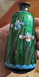 Exquisite antike asiatische japanische Cloisonne Folienlilie Schmetterling Vase Meiji Ära - Bild 1 von 9