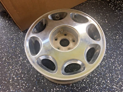 RUEDA LEXUS LS430 LS400 OEM ENVÍO GRATUITO LLANTA CROMADA 16” STOCK DE REPUESTO 2001-2006 Foto 1 de 4